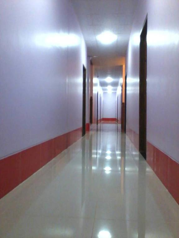 Aung Tha Pyay Hotel 3 Янгон Стая снимка