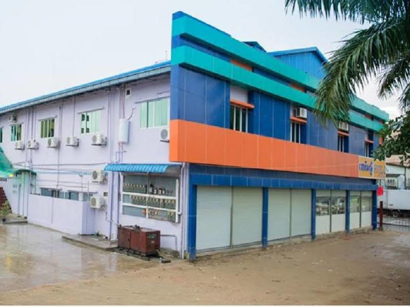 Aung Tha Pyay Hotel 3 Янгон Екстериор снимка