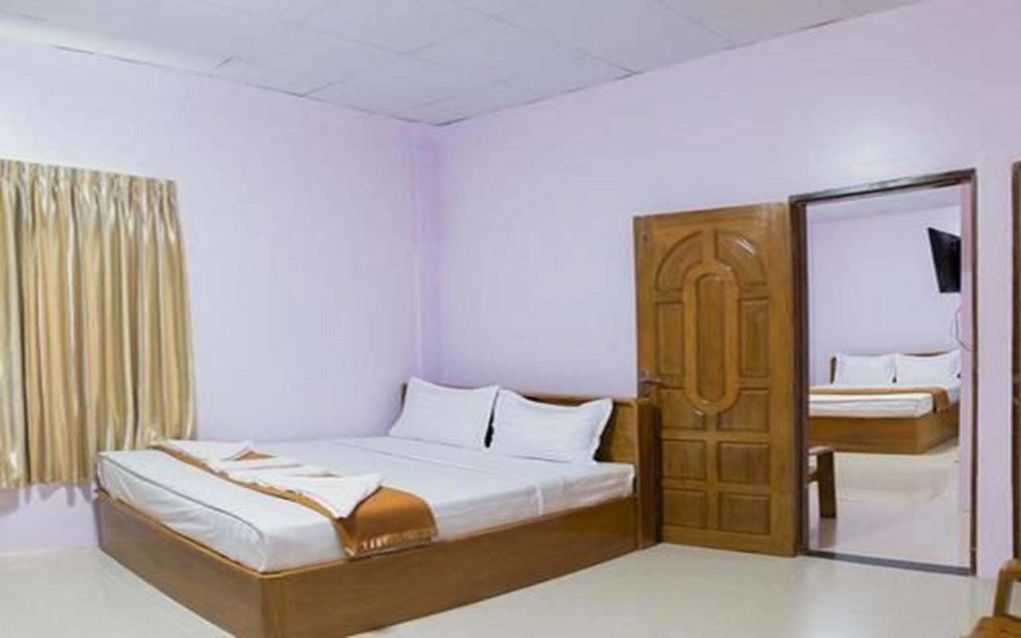 Aung Tha Pyay Hotel 3 Янгон Екстериор снимка