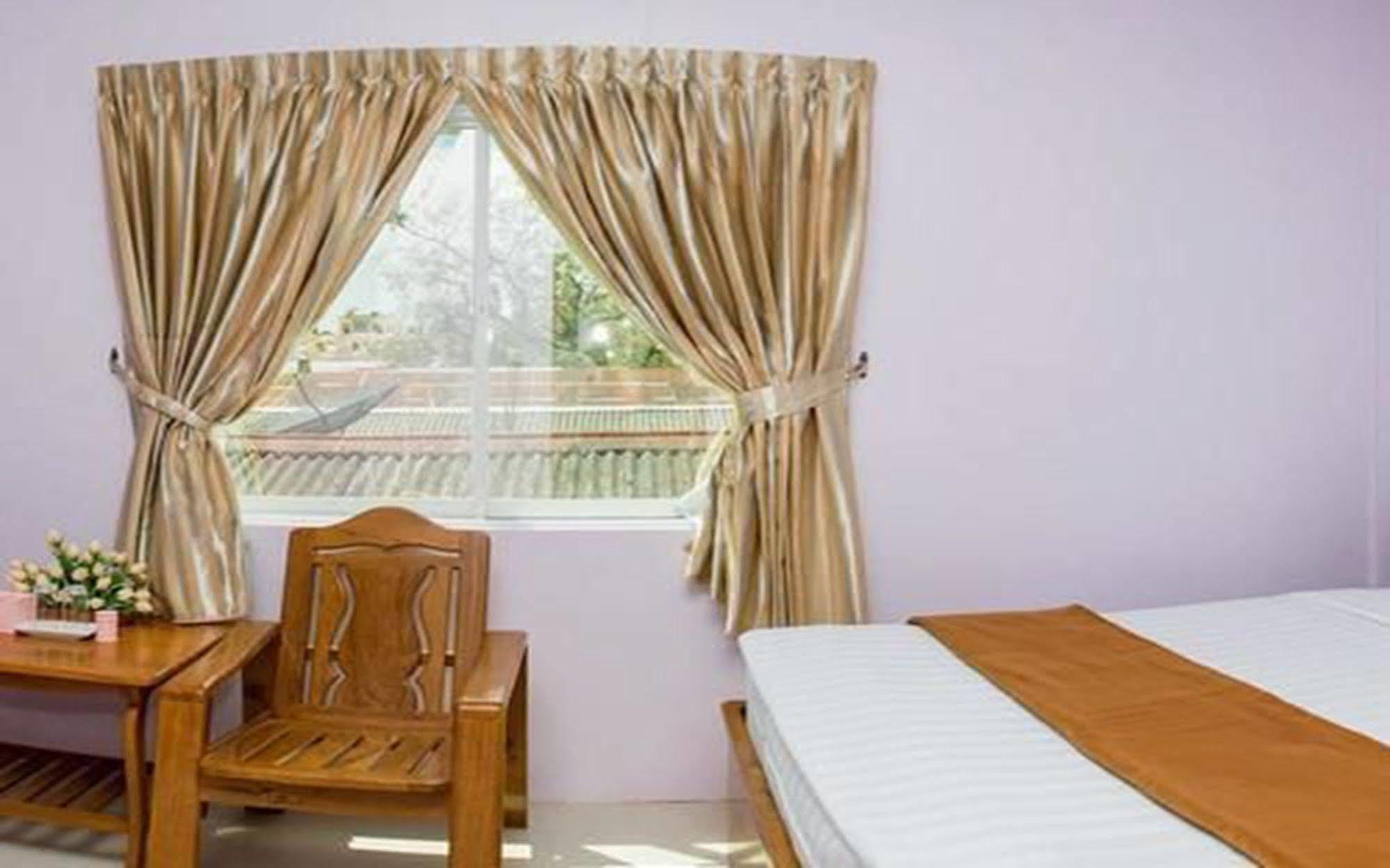 Aung Tha Pyay Hotel 3 Янгон Екстериор снимка